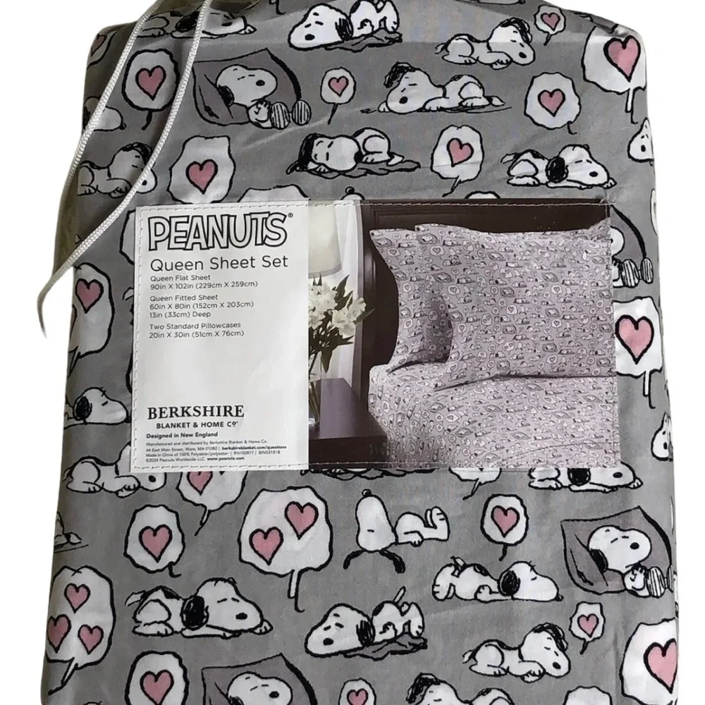 Peanuts Snoopy QUEEN SIZE Valentine’s Day sheet set Gray white NEW